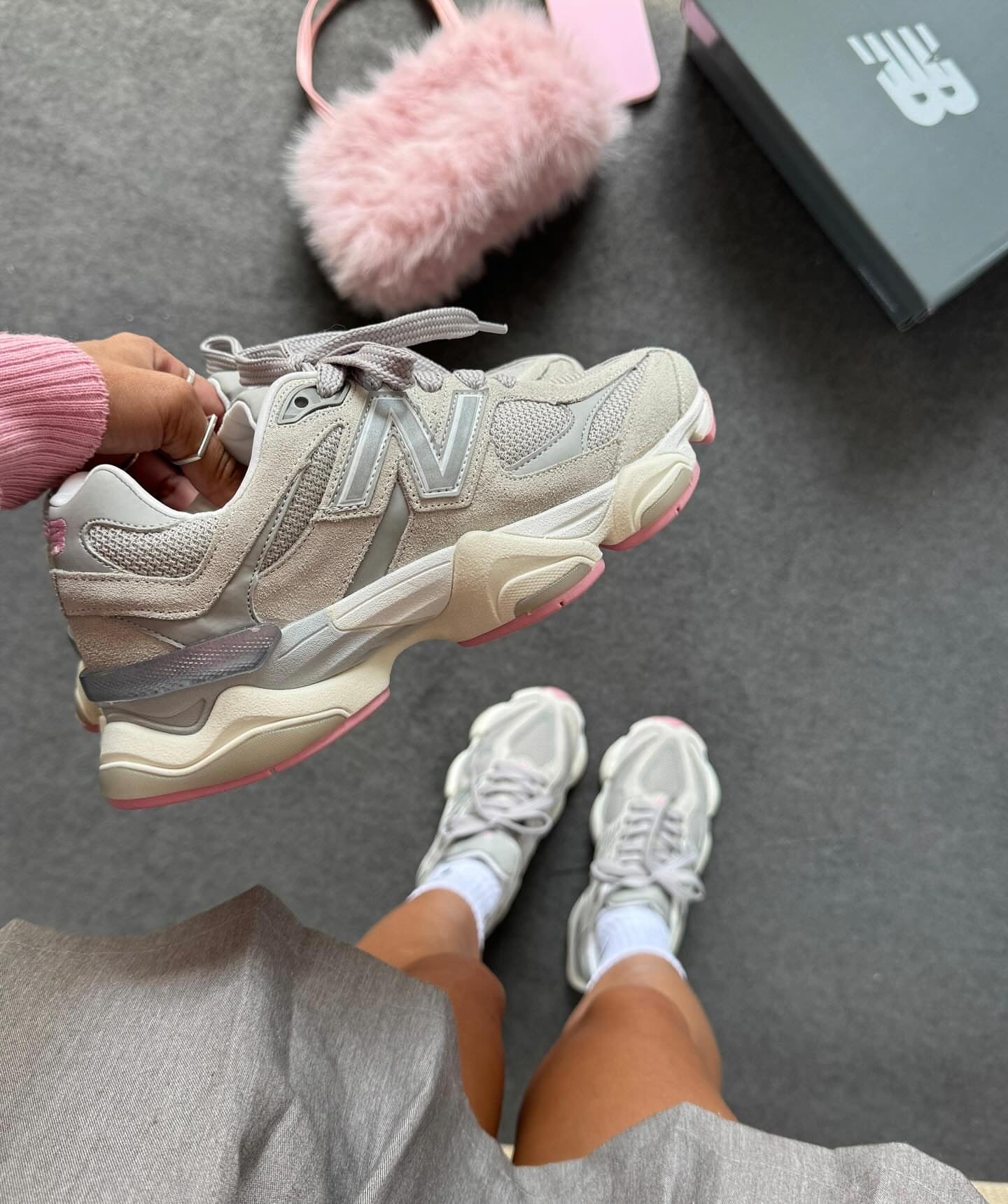 9060 New Balance White 2025