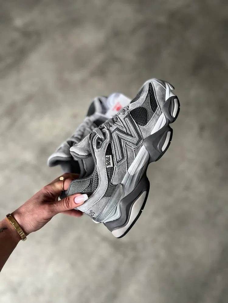 9060 New Balance White 2025