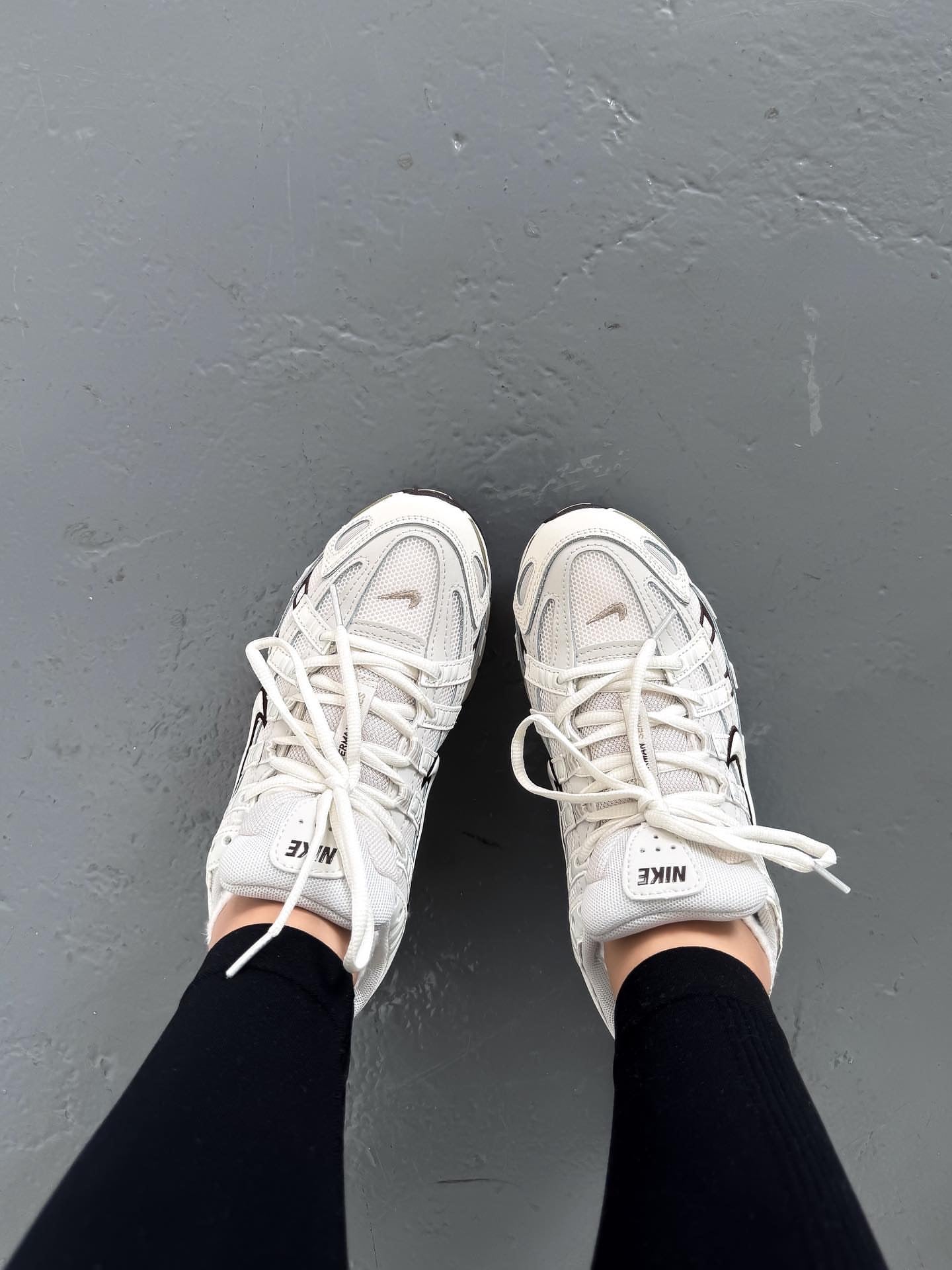 Nike Zoom Vomero 5 Full White