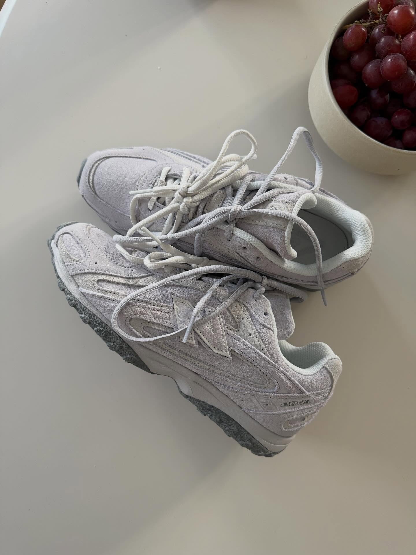 New Balance 204L Grey