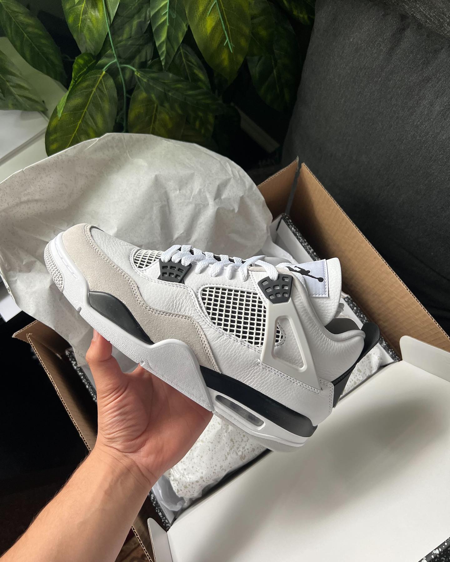 Jordan Retro 4 White Black Military