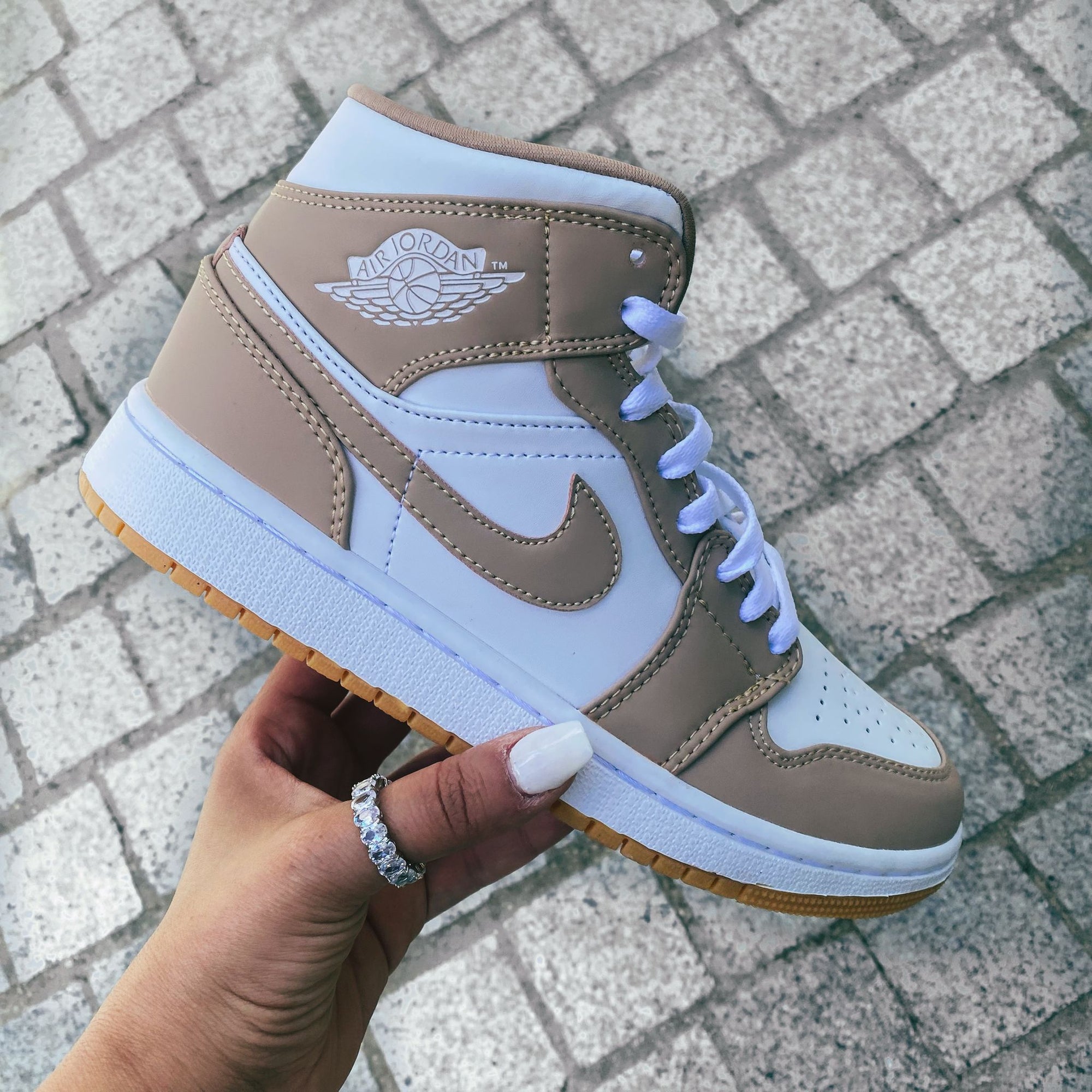 Sneakers - Air Jordan Nude