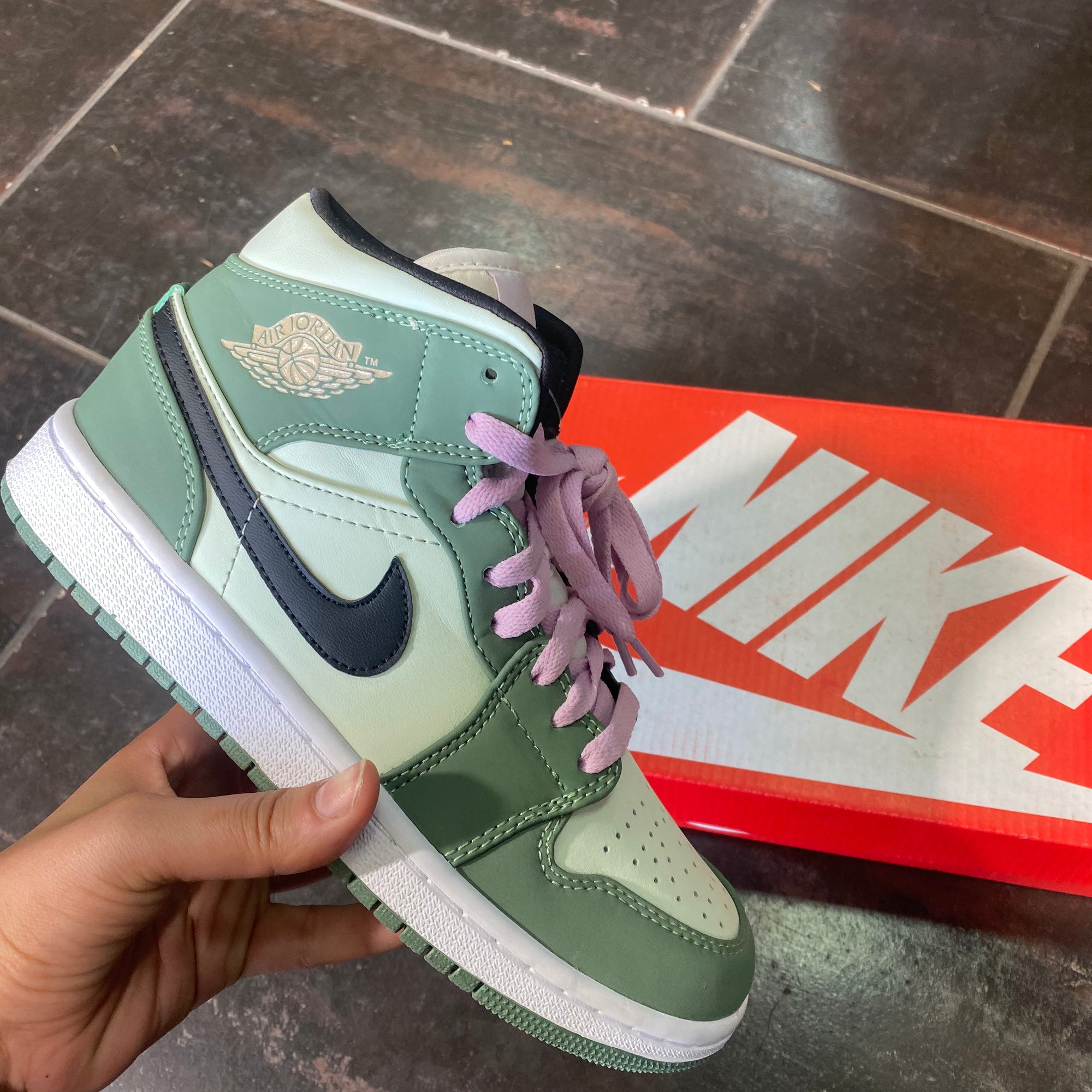 Air Jordan Dutch Green