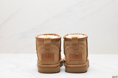 Ugg botte classique mini