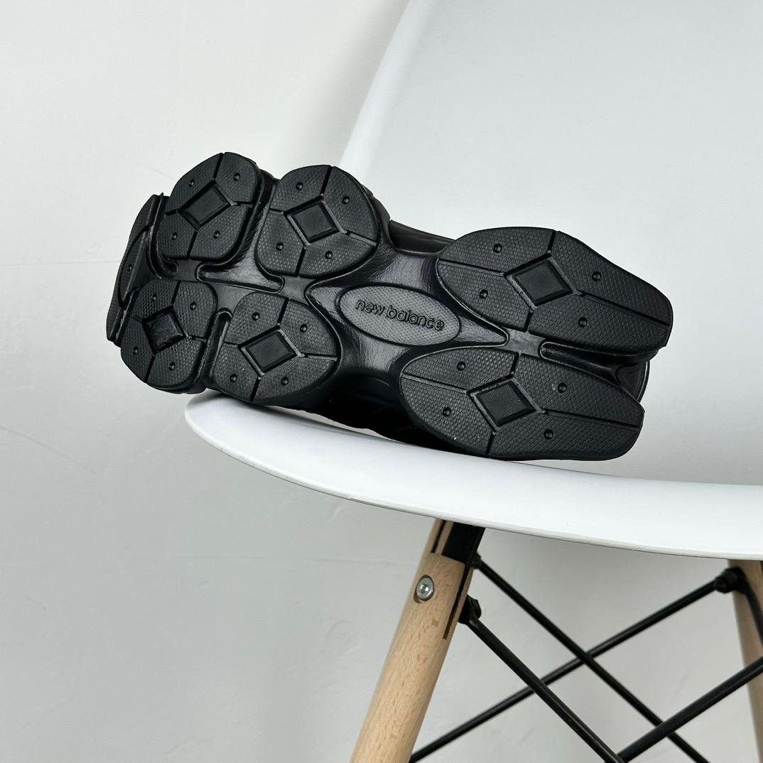 9060 New Balance FULL BLACK ( Vente privée BLACKFRIDAY )