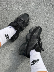 New Balance 9060R full black 2026