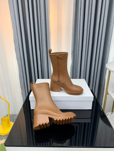 Trendy 2023 Brown boot