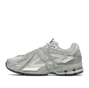 1906A New Balance Gray metallic 2025 (free laces)