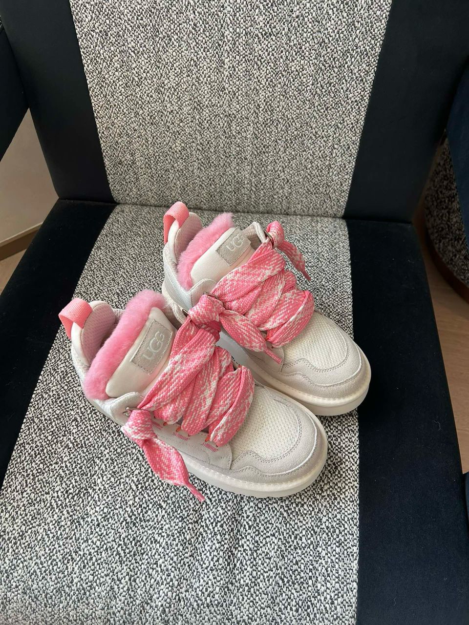 UGG Lowmel Blanc / Rose