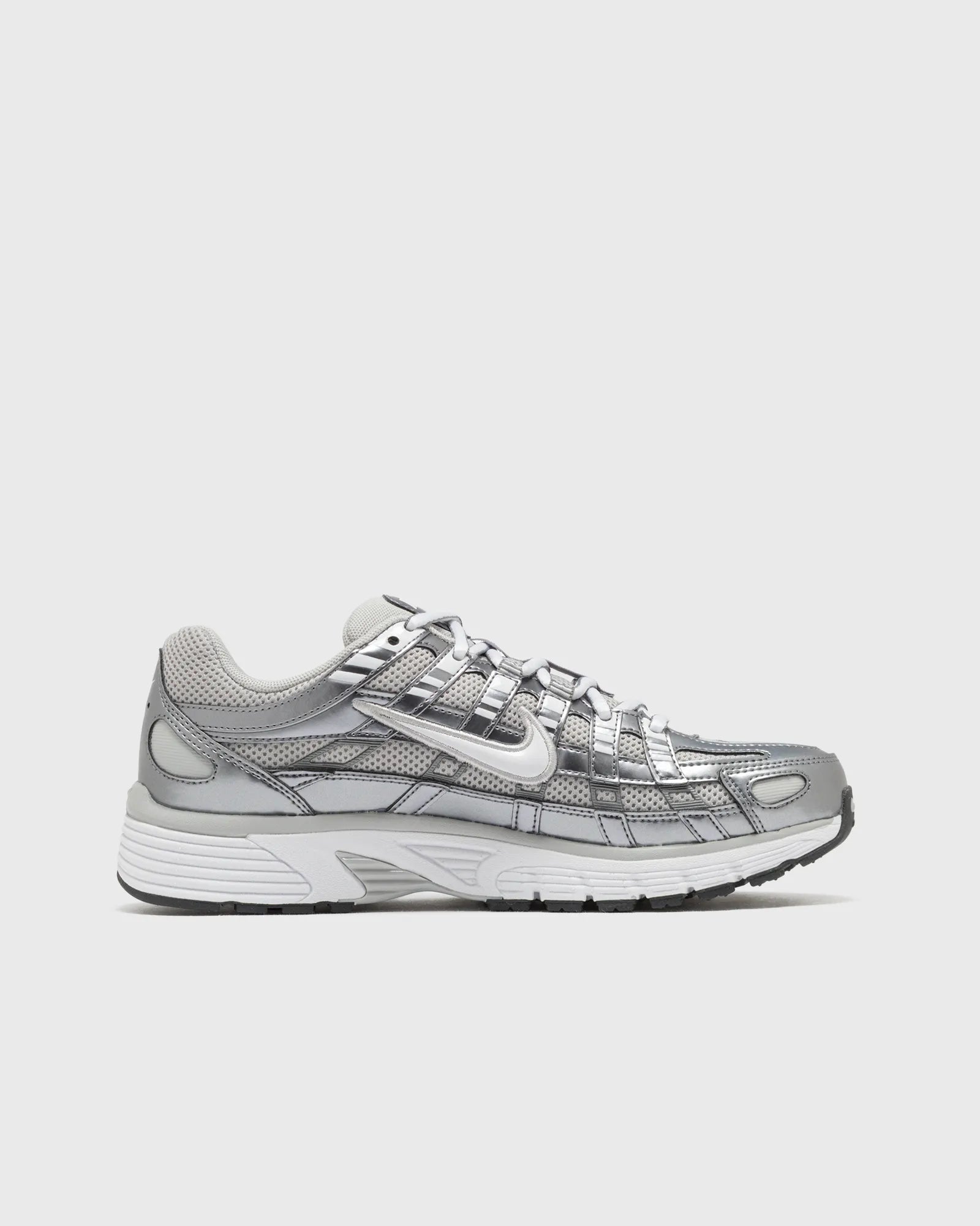 Nike P6000 Metallic