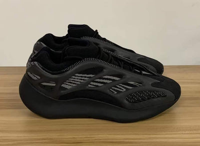 Yeezy black 700 v3