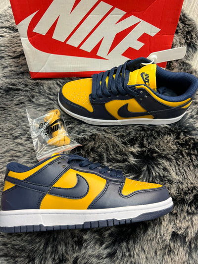 Sneakers - Blue Yellow Dunk